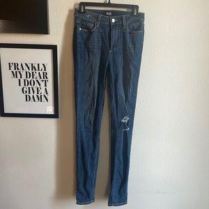 Paige size 27 skinny jeans
